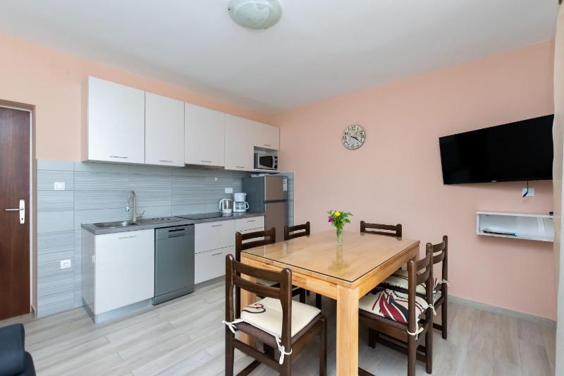 Apartments Ruza Tomislav - image 32