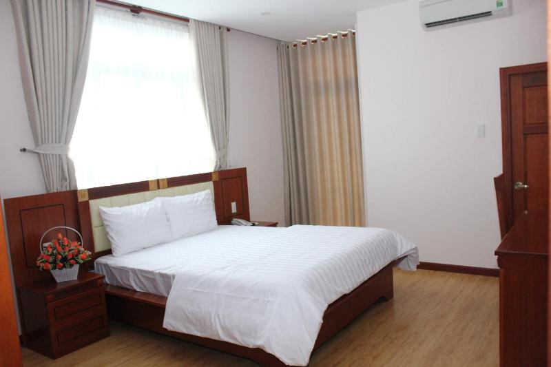 Hoang Ngoc Hotel - image 12
