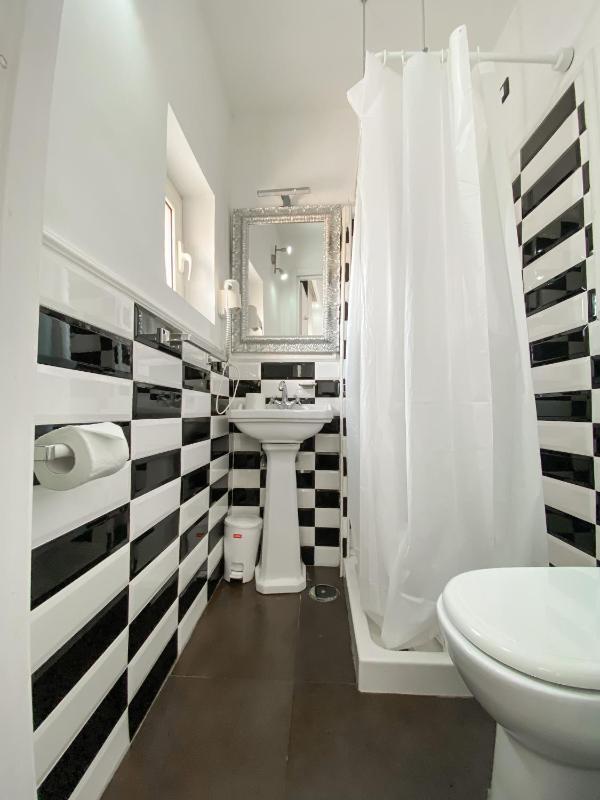 Double or Twin Room with View image 3