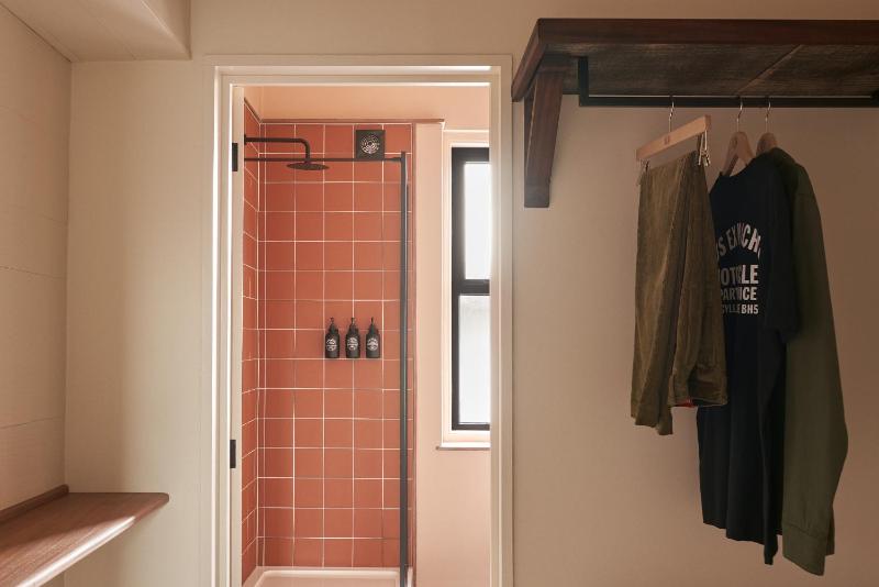 The Lodge of Heavy Leisure - image 6