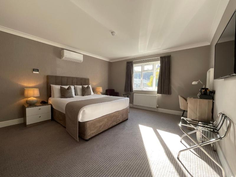 Classic King Room  image 4