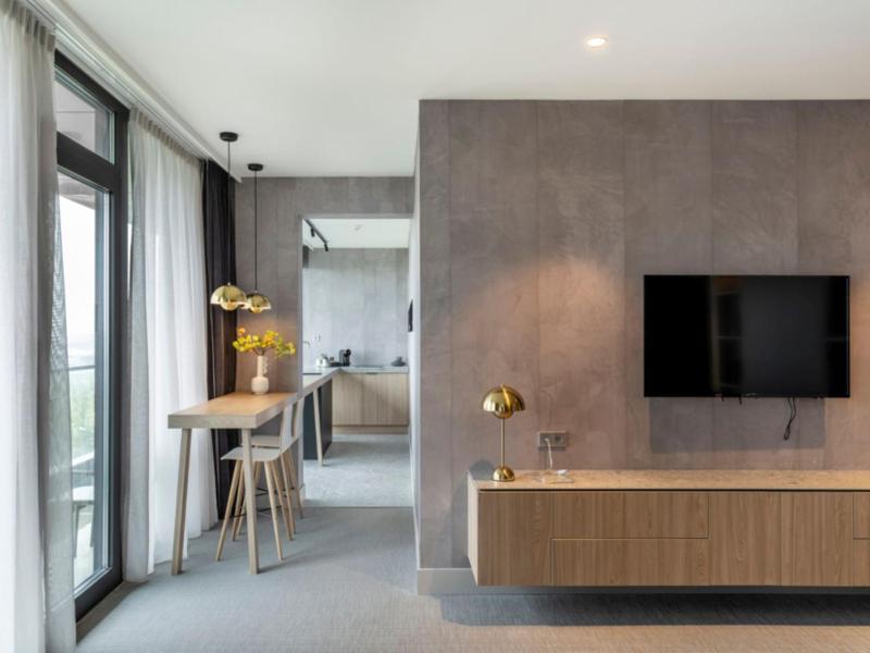 King Suite image 4