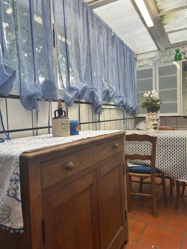 Deluxe One-Bedroom Apartment with Garden View image 2