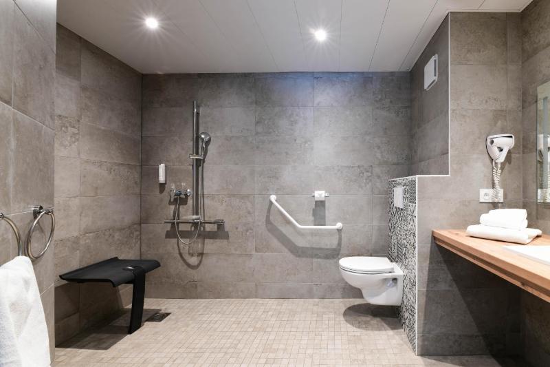 Double Room - Disability Access image 2