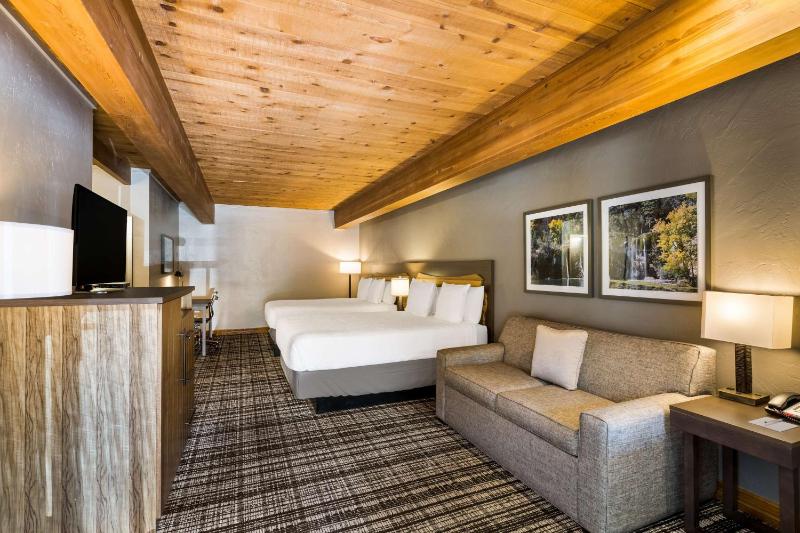 Queen Room with Two Queen Beds and Sofa Bed image 2