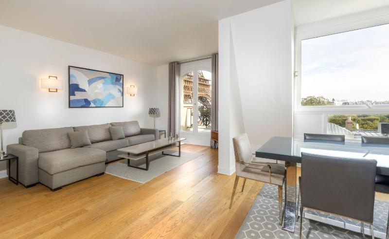 Four-Bedroom Penthouse - Eiffel Tower image 1