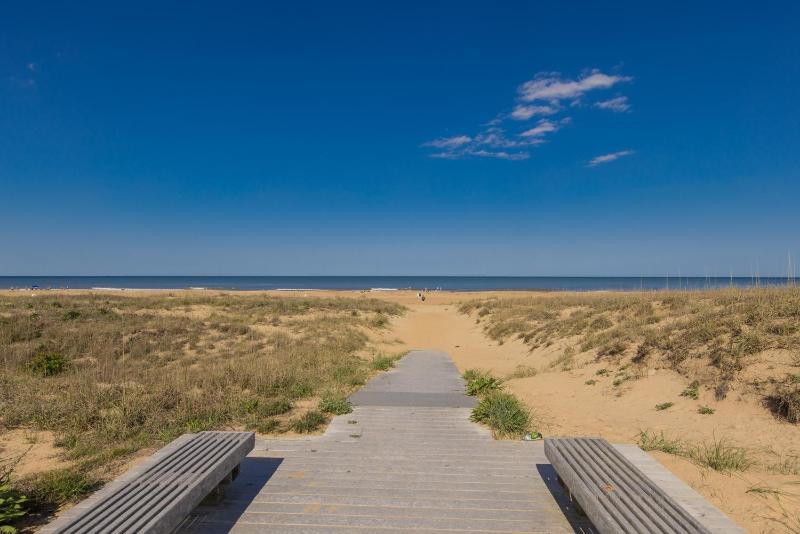Shoot The Breeze - North End VB - image 37
