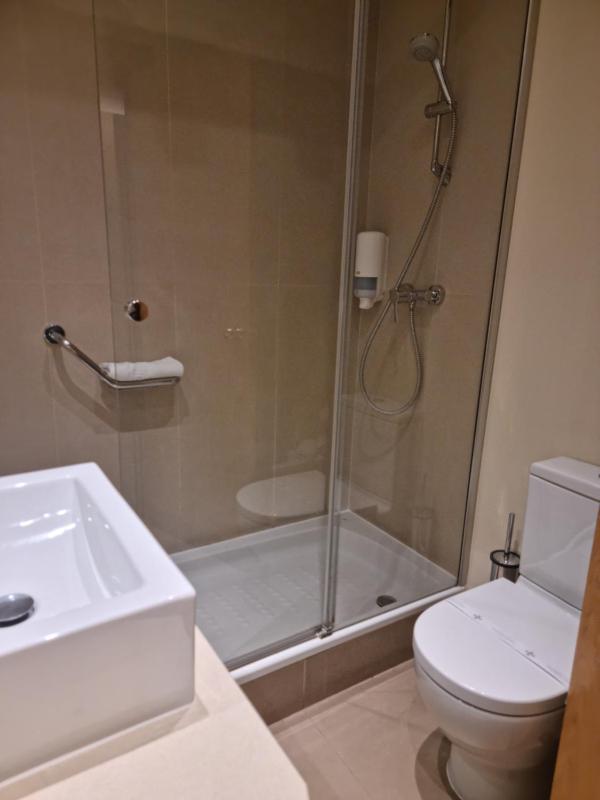 Double or Twin Room image 2