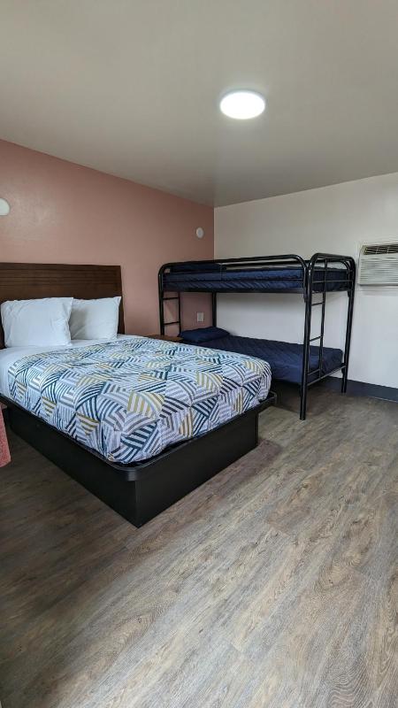 Portland Value Inn - image 10
