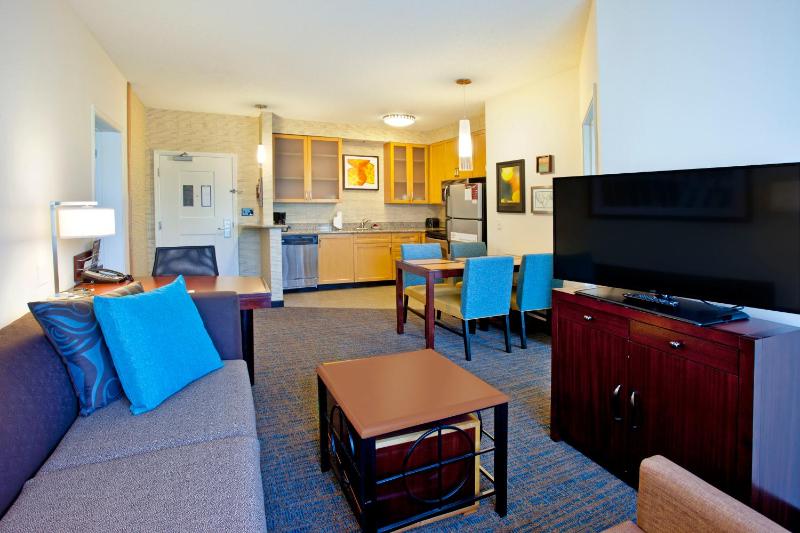Two-Bedroom Suite image 1