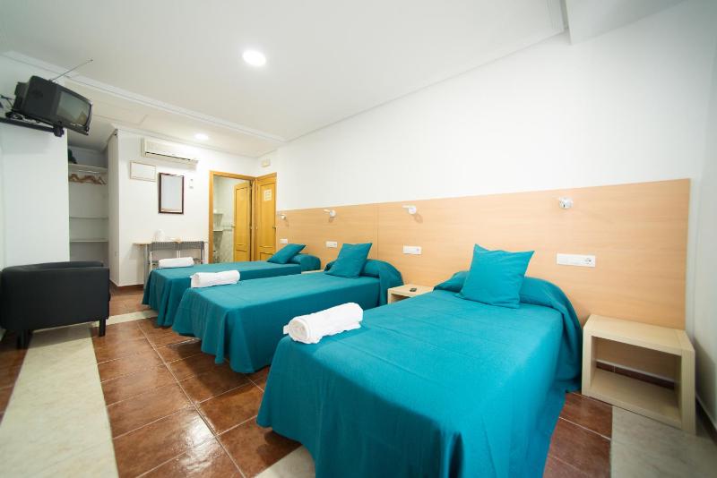 Triple Room (3 Adults) image 2