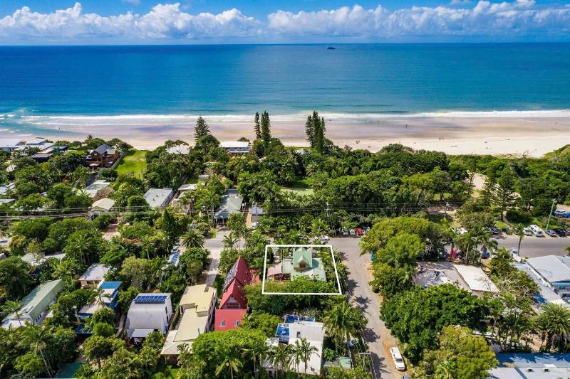 Byron Blisshouse - multi-home retreat with pool - image 6