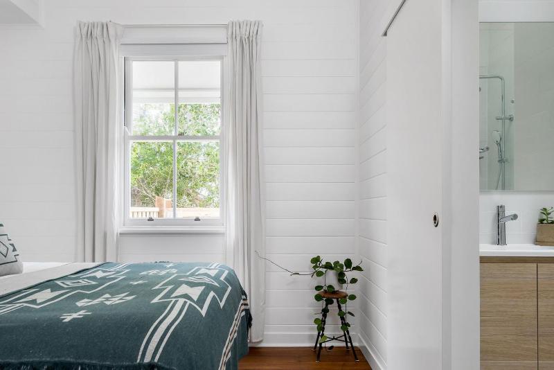 Gidgets House and Studio - sleeps up to 12 guests - image 16