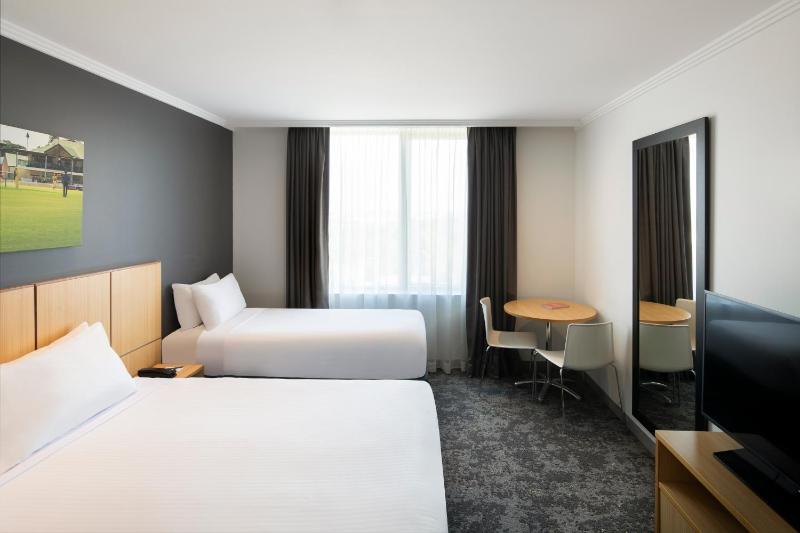 Standard Triple Room image 3