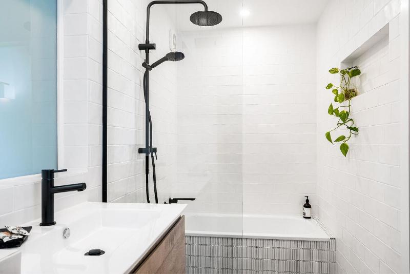 Byron Blisshouse Garden Villa - beachside retreat - image 14