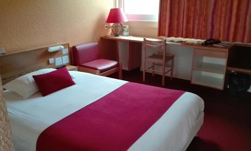 Double Room image 4