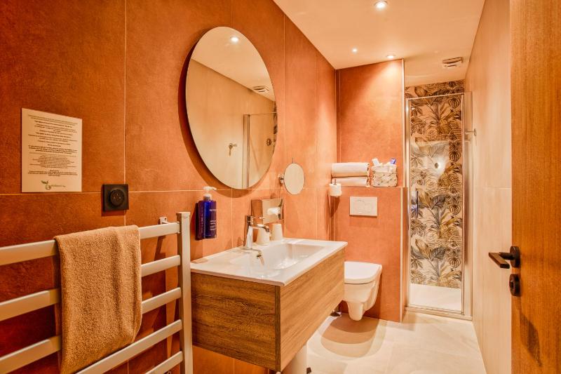 Double Room image 1