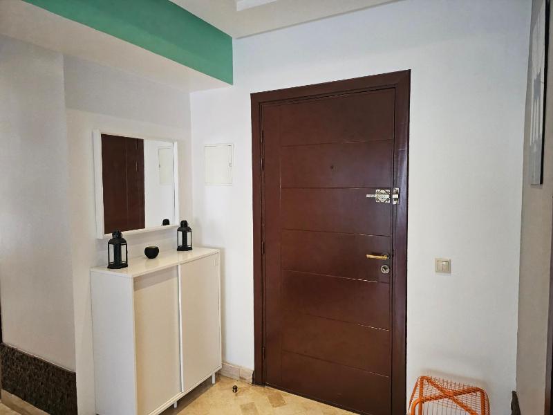 Cosy 2BR Free Parking AC & Fast WiFi Central Maarif - image 7