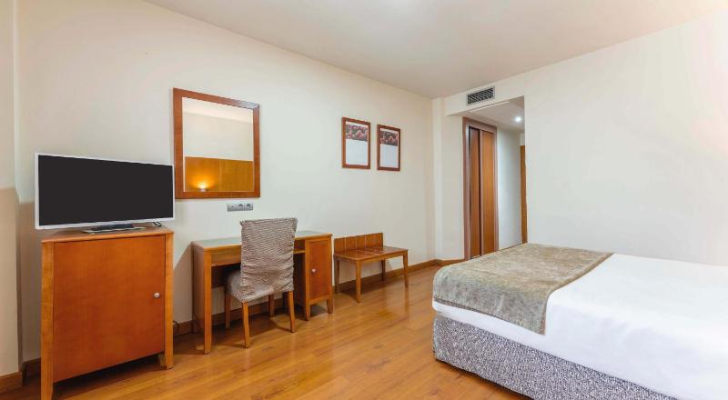 Double Room for single use  image 3