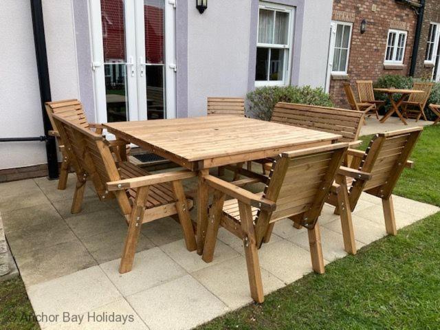 Greenwich Cottage - Part of the The Bay Filey Holiday Village with pool gym and direct beach access pub restaurant tennis and meadows walks - image 19