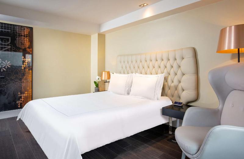 Executive Double Room - River View   image 4