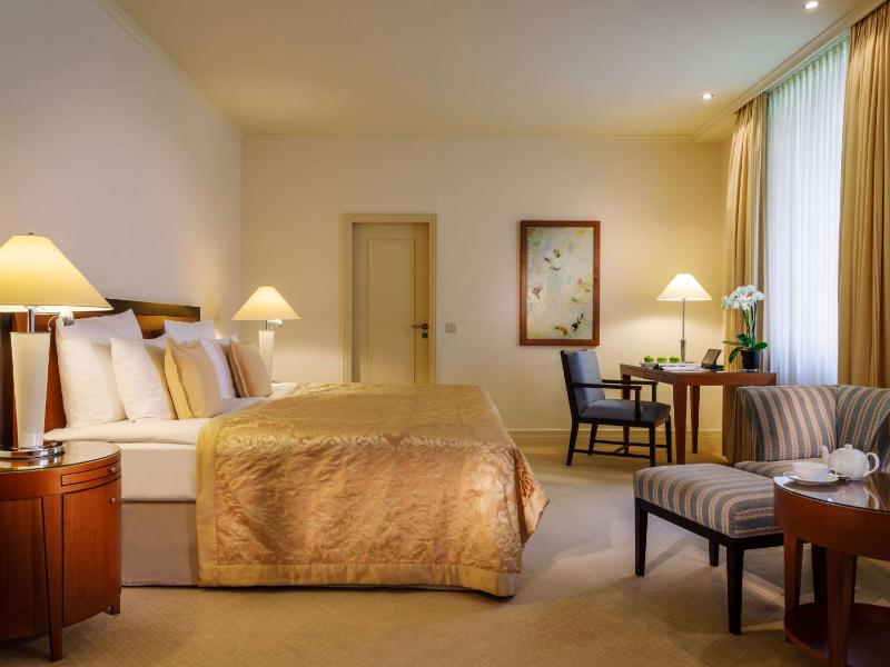 Junior Suite image 1
