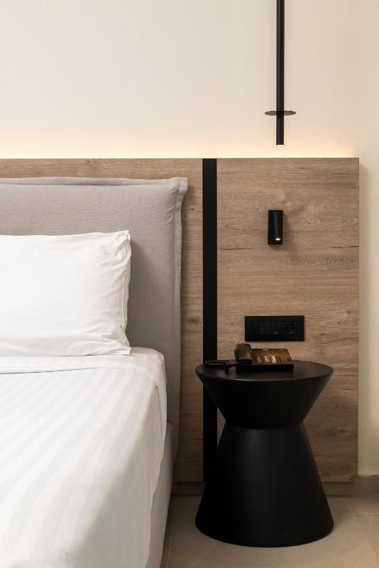 Double Room with Sea View image 3