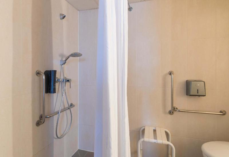 Double Room - Disability Access image 2