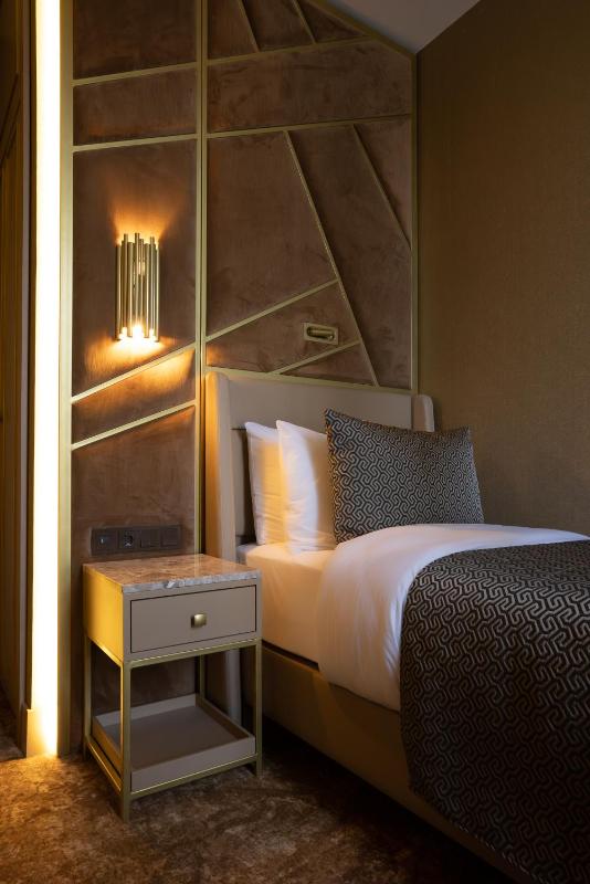 Triple Room image 4