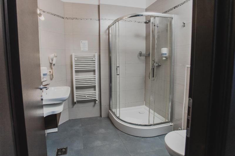Standard Single Room image 3