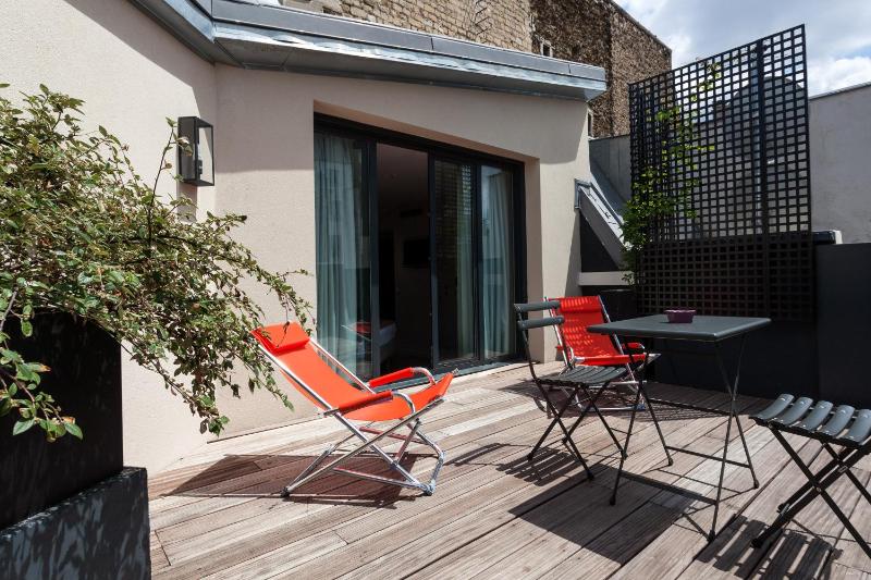 Junior Suite with Terrace image 3