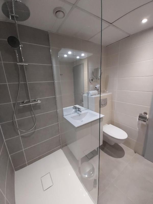 Standard Double Room - Parking Side image 3