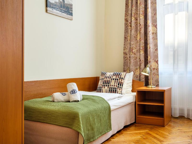 Single Room image 1