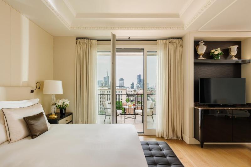 Suite with Terrace image 1