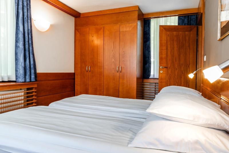 Standard Double or Twin Room image 3