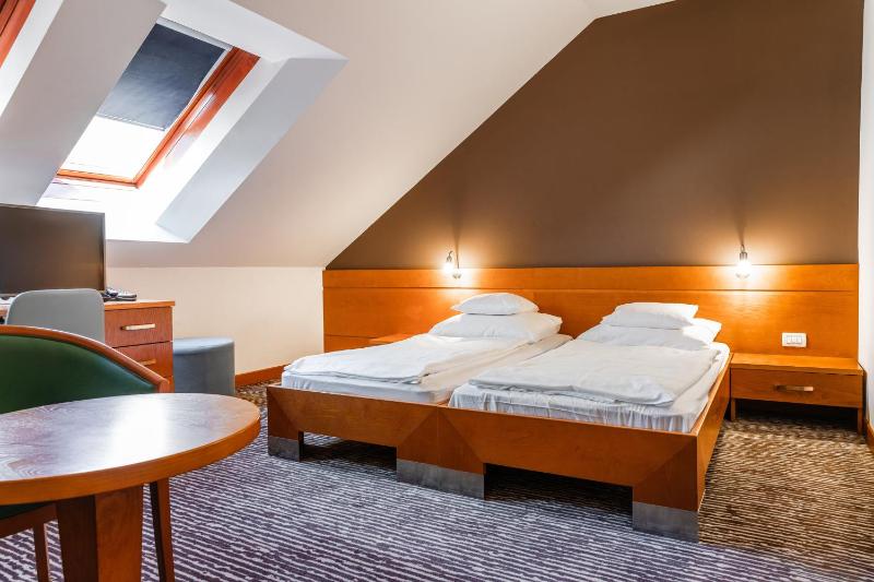  Attic Double or Twin Room image 4