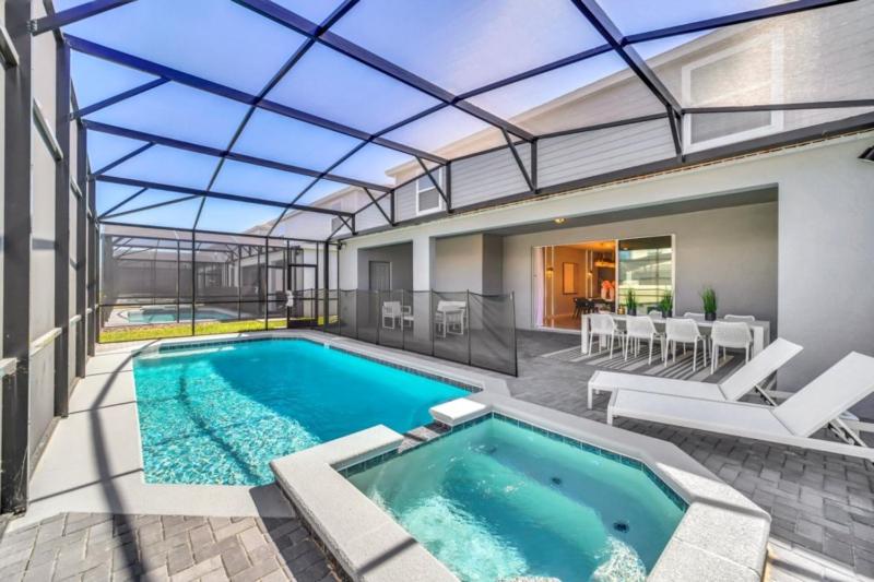 Delight Indoor 10BED Free Acces to Resort - image 45