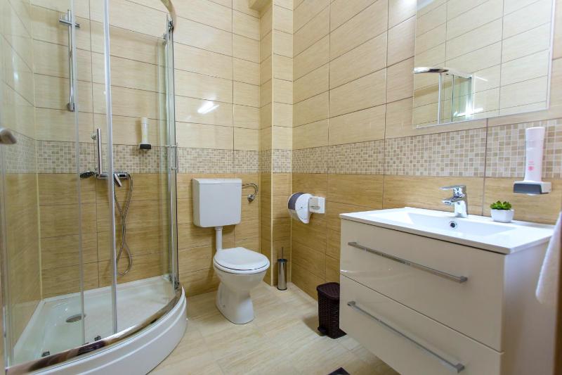 Triple Room image 2
