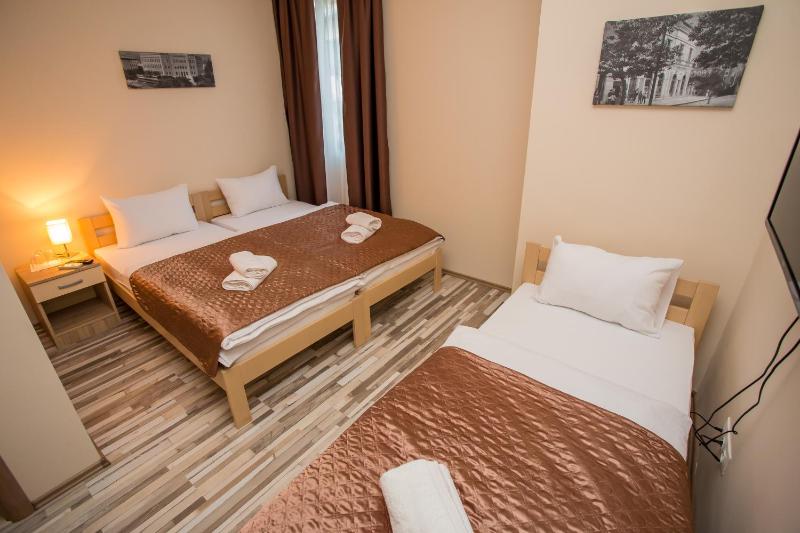 Triple Room image 4