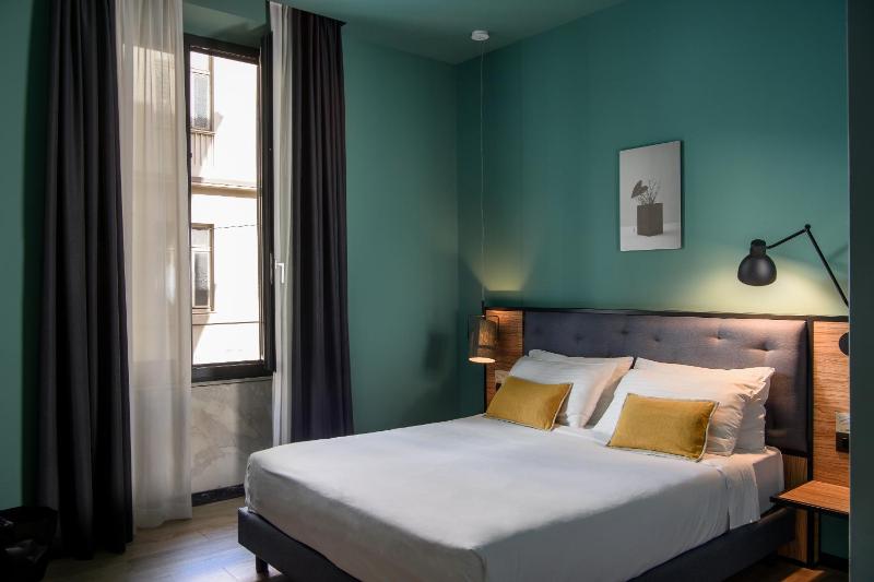Superior Double Room image 1