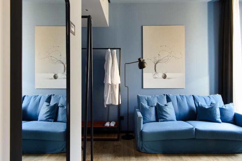 Deluxe Junior Suite image 4