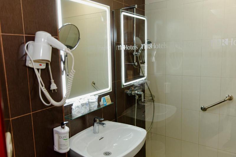 Triple Room image 2