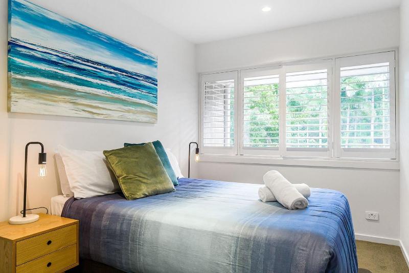 4 James Cook Apartments - renovated beachside pad - image 8