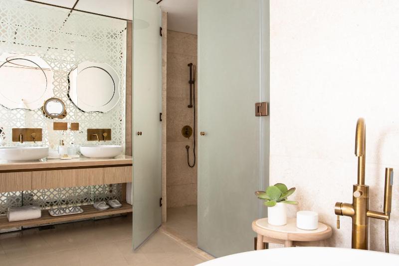 Ocean Suite image 1