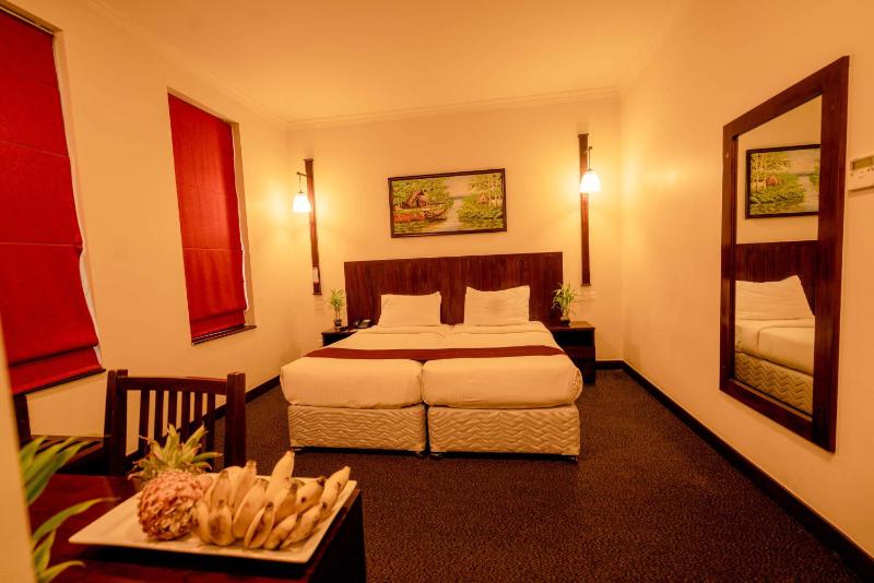Standard Double Room image 4