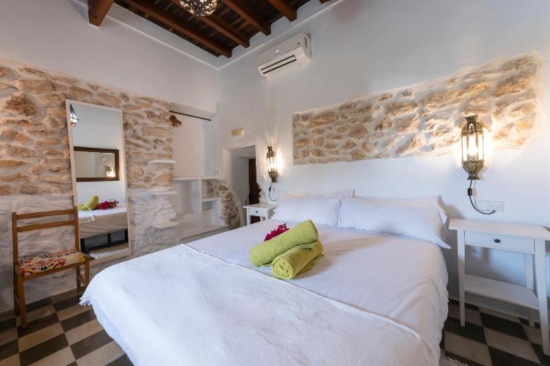 Double Room image 1