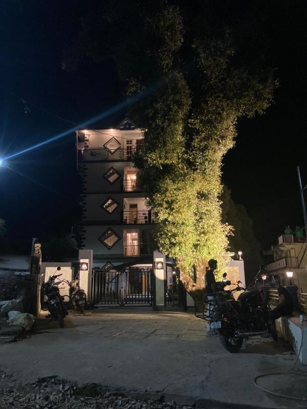 Oasis Guest House Bhagsu D'shala - image 11