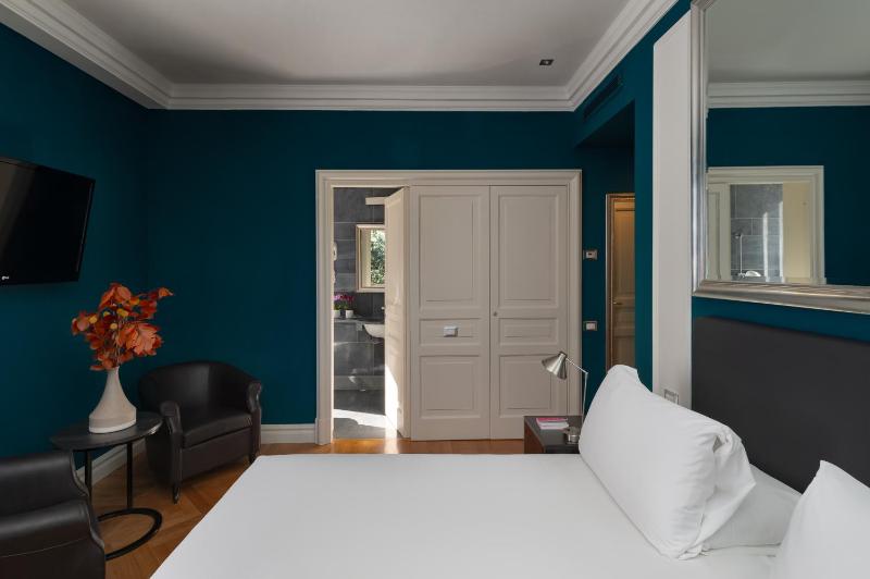Suite image 3