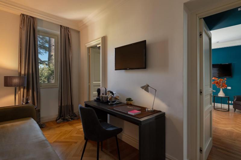 Suite image 4