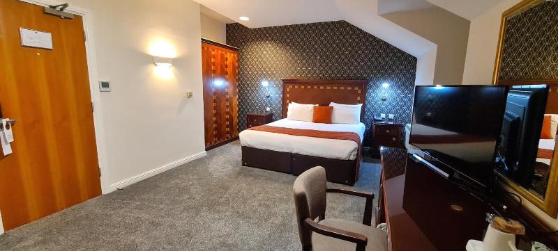Executive Double Room image 4